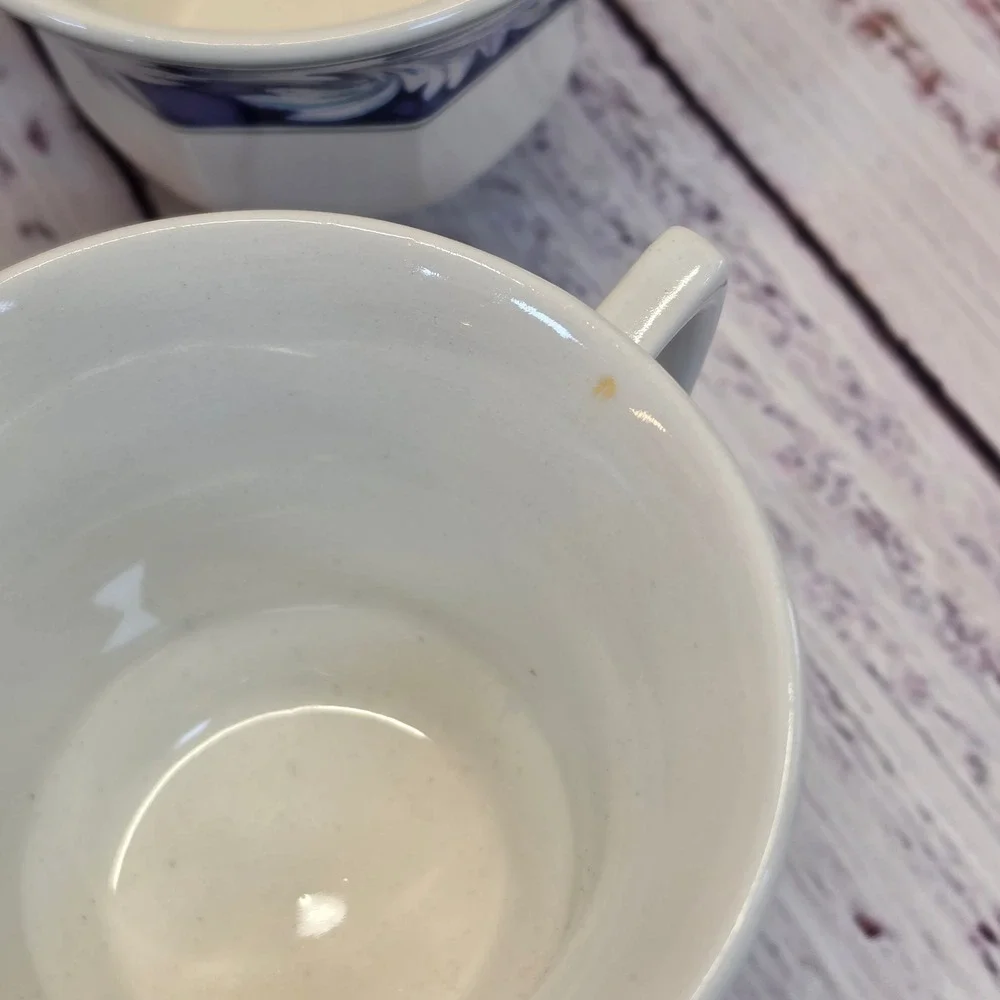 Wedgwood Laurel Tea Cup Set 4 White Blue Good English Earthenware Leaf Pattern